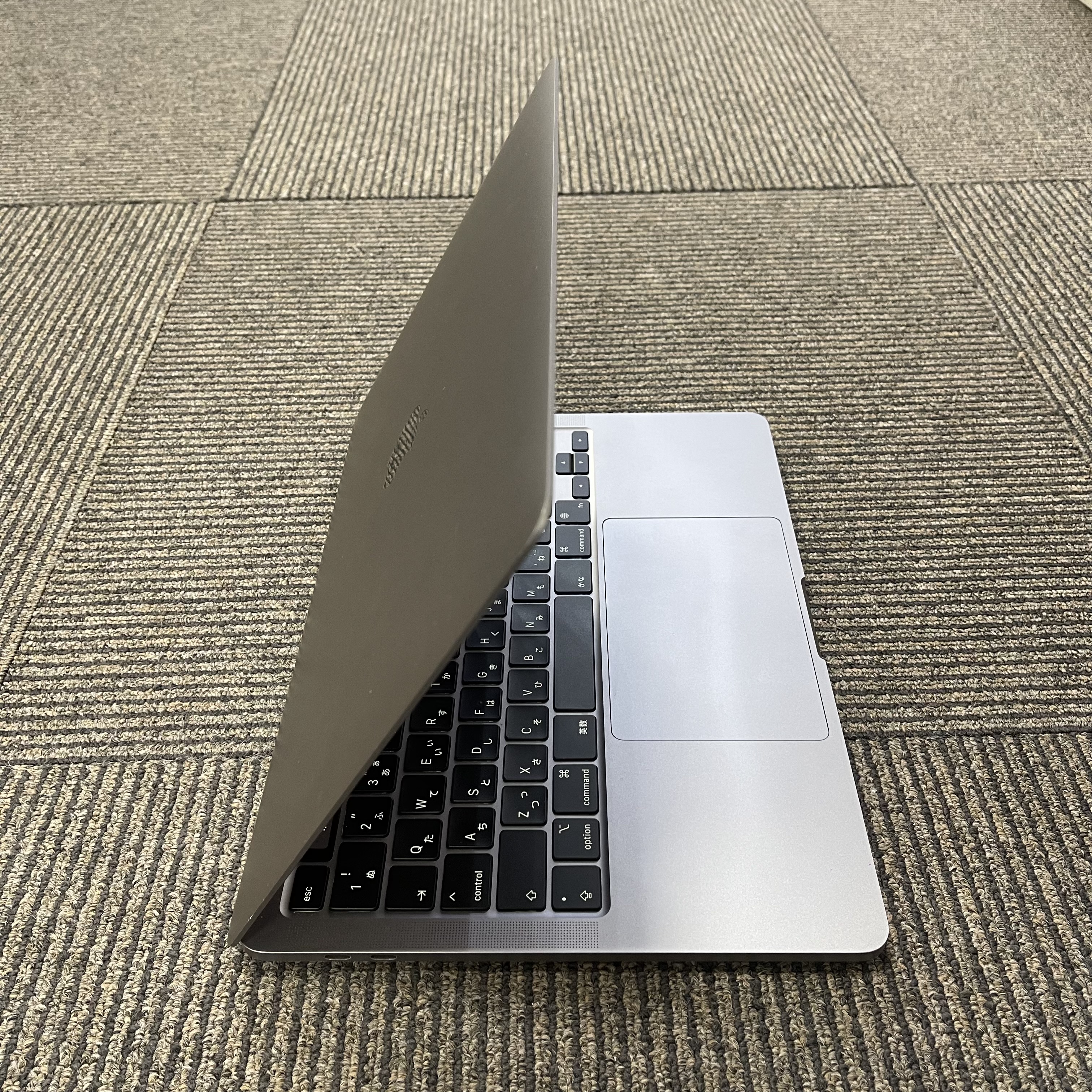 MacBook Pro 13 inch 2020 Space Gray Chip M1 / RAM 8GB / 256GB SSD MacBook Pro 13 inch 2020 Space Gray Chip M1 / RAM 8GB / 256GB SSD