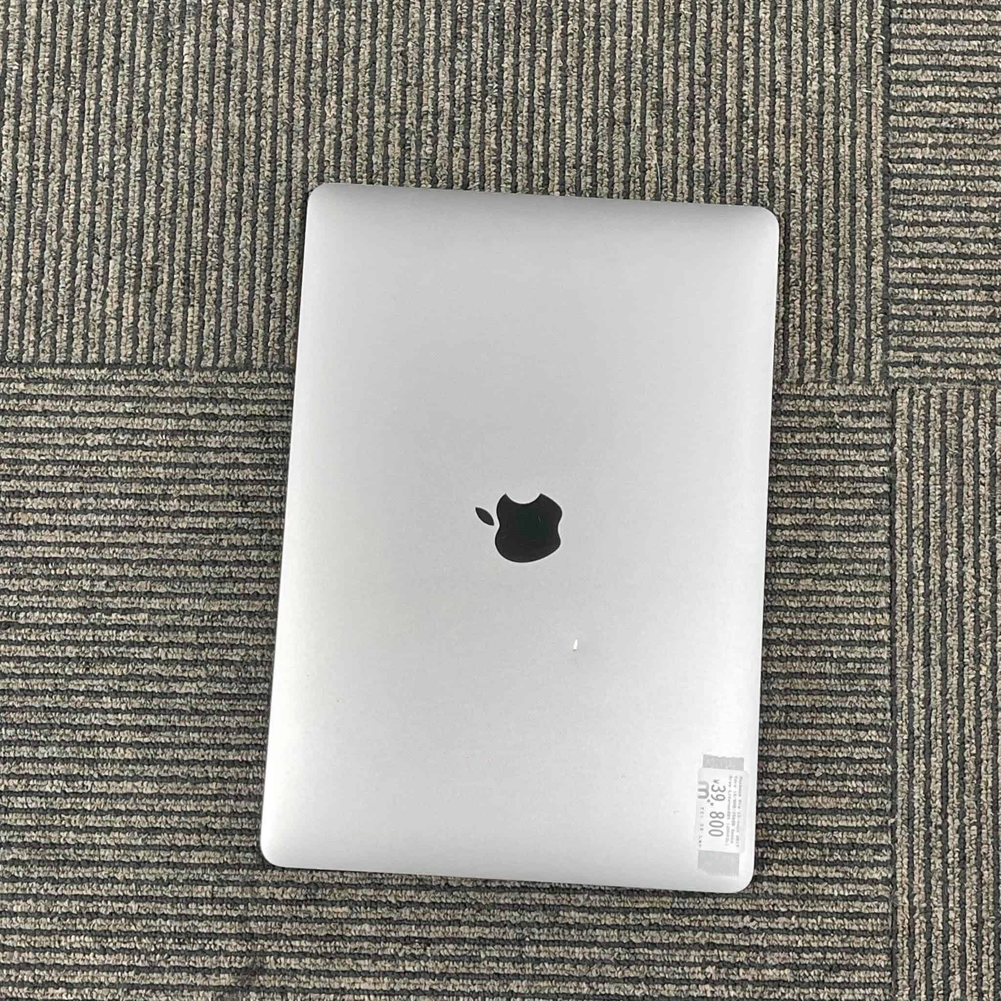 MacBook Pro 13-inch 2017 Intel Core i5/RAM 8GB/SSD 256GB MacBook Pro 13-inch 2017 Intel Core i5/RAM 8GB/SSD 256GB