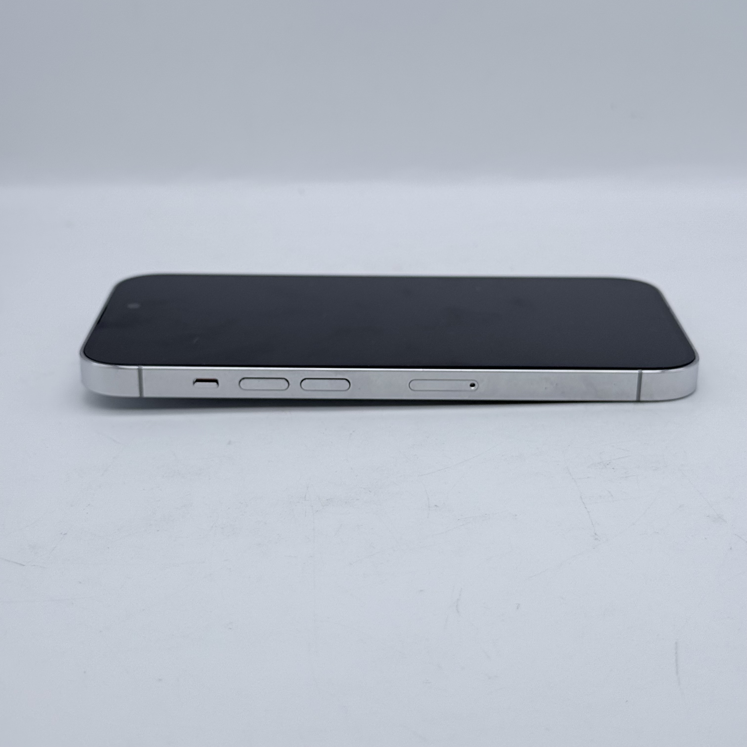 iPhone 14 Pro 256GB Silver SIM FREE iPhone 14 Pro 256GB Silver SIM FREE
