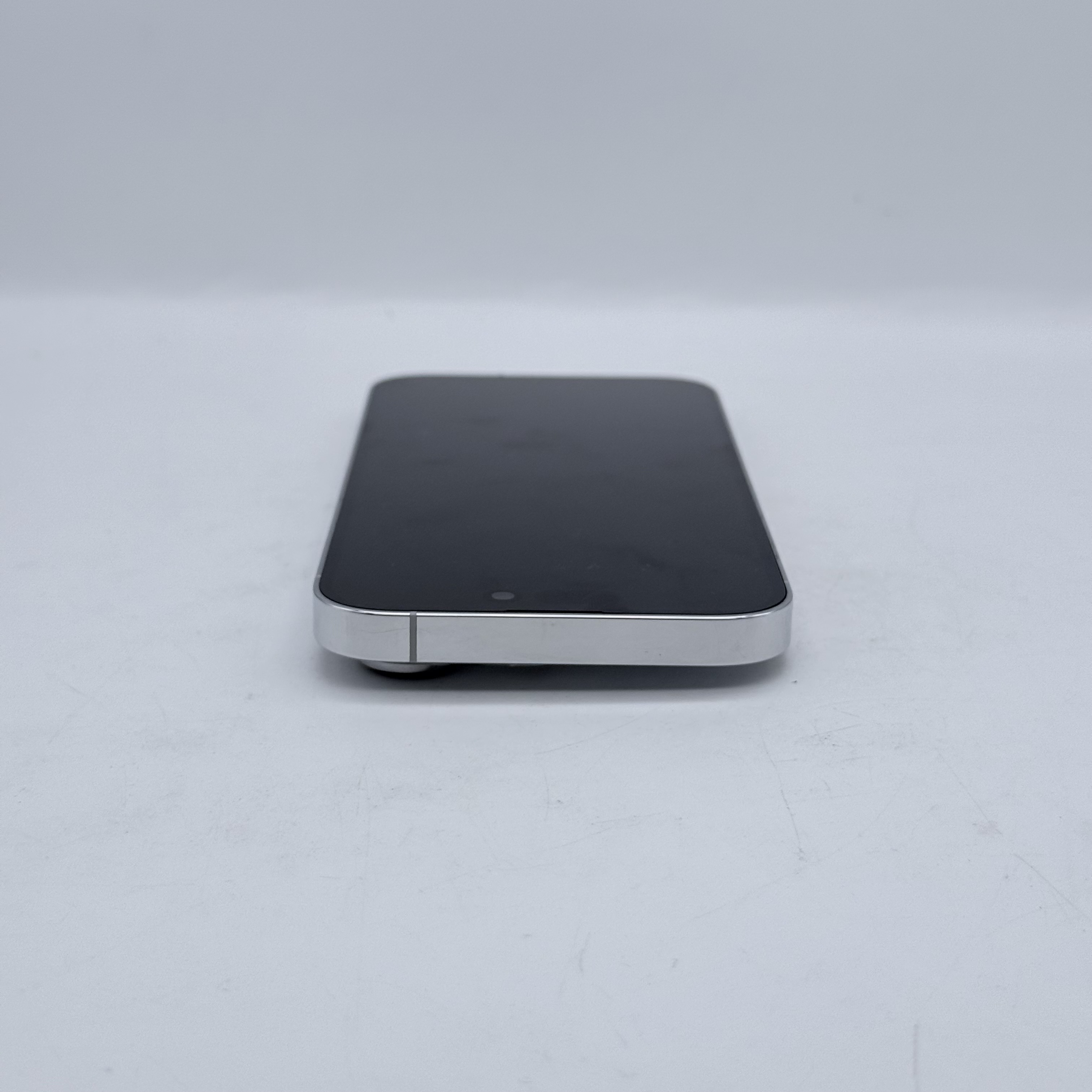 iPhone 14 Pro 256GB Silver SIM FREE iPhone 14 Pro 256GB Silver SIM FREE