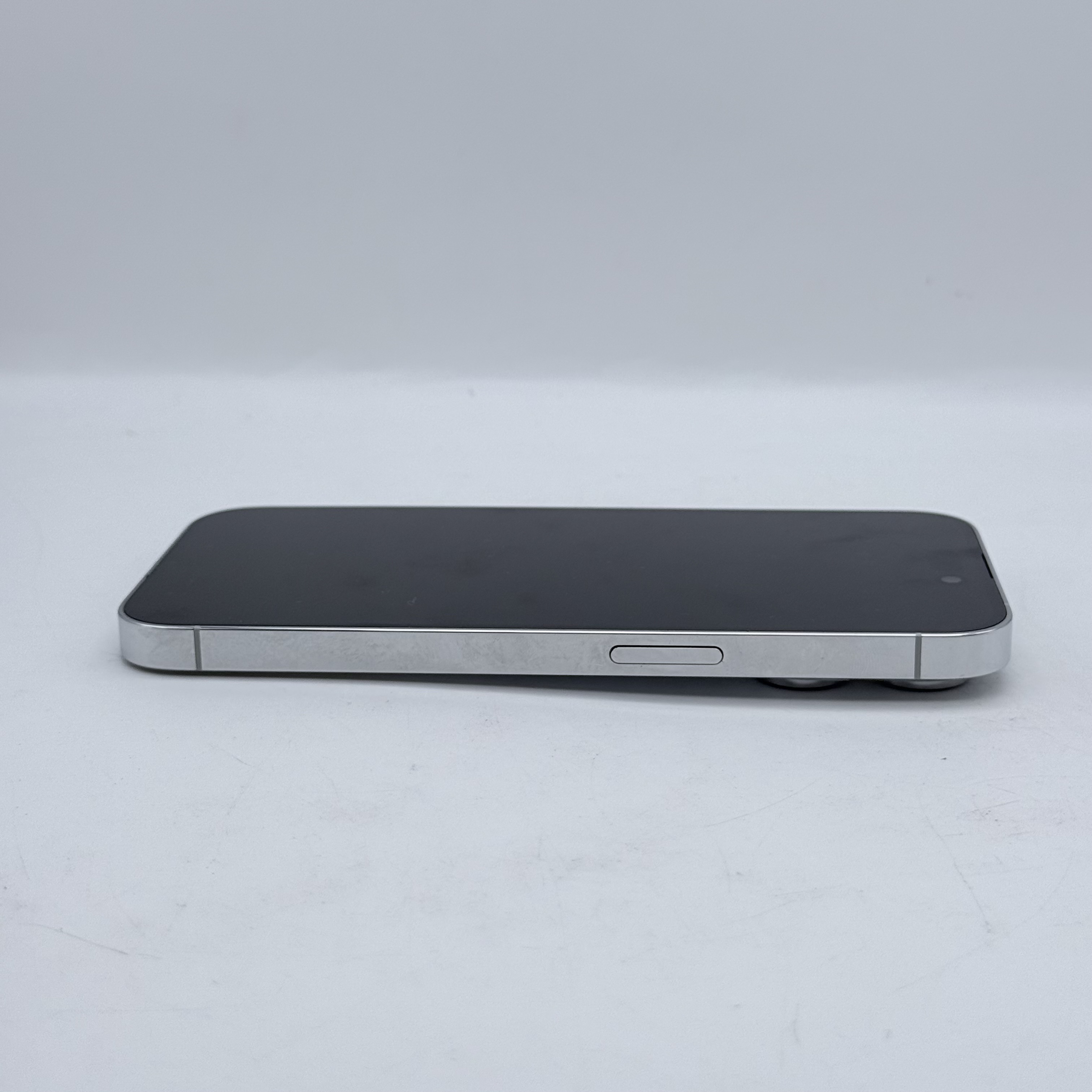 iPhone 14 Pro 256GB Silver SIM FREE iPhone 14 Pro 256GB Silver SIM FREE