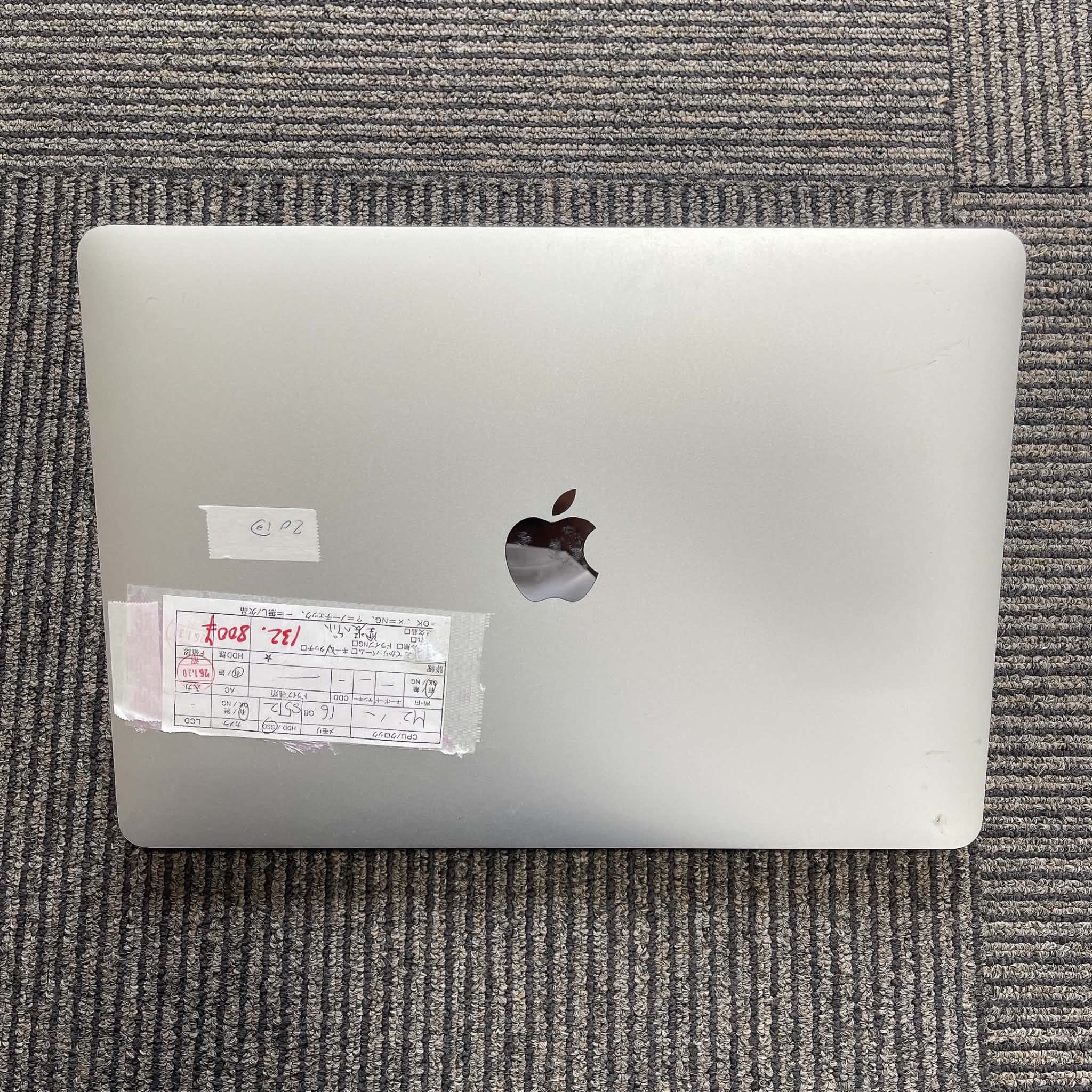 Macbook Pro 2022 13 inch Silver Chip Apple M2/16GB/512GB SSD Macbook Pro 2022 13 inch Silver Chip Apple M2/16GB/512GB SSD
